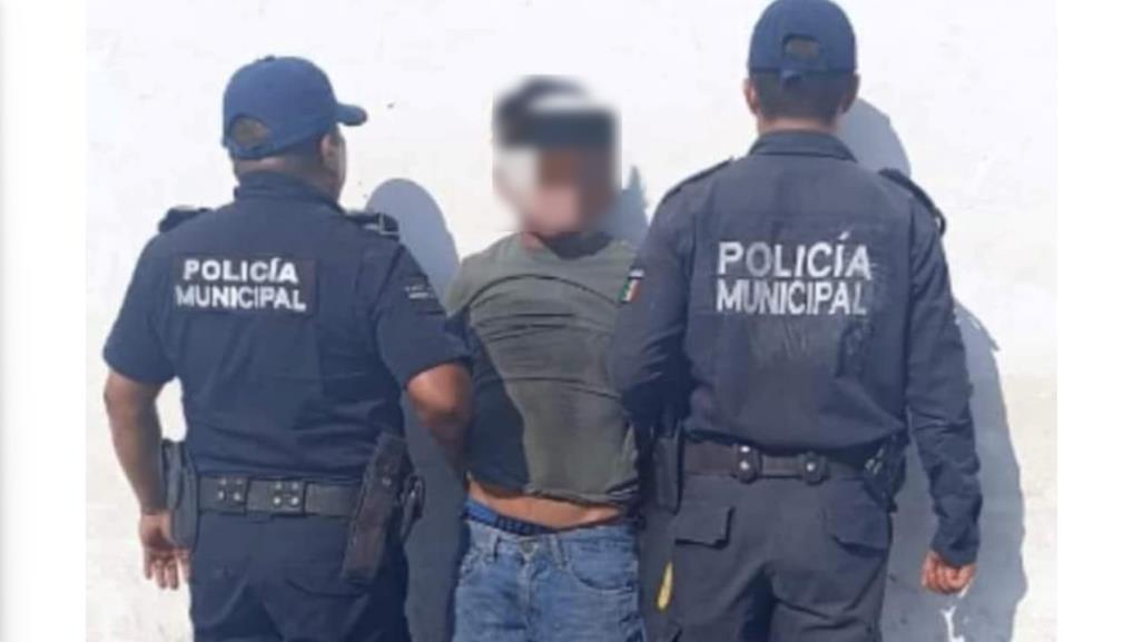 Arresto en comisaria de Progreso: Hijo amenaza a su padre con una escopeta