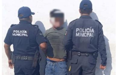 Arresto en comisaria de Progreso: Hijo amenaza a su padre con una escopeta