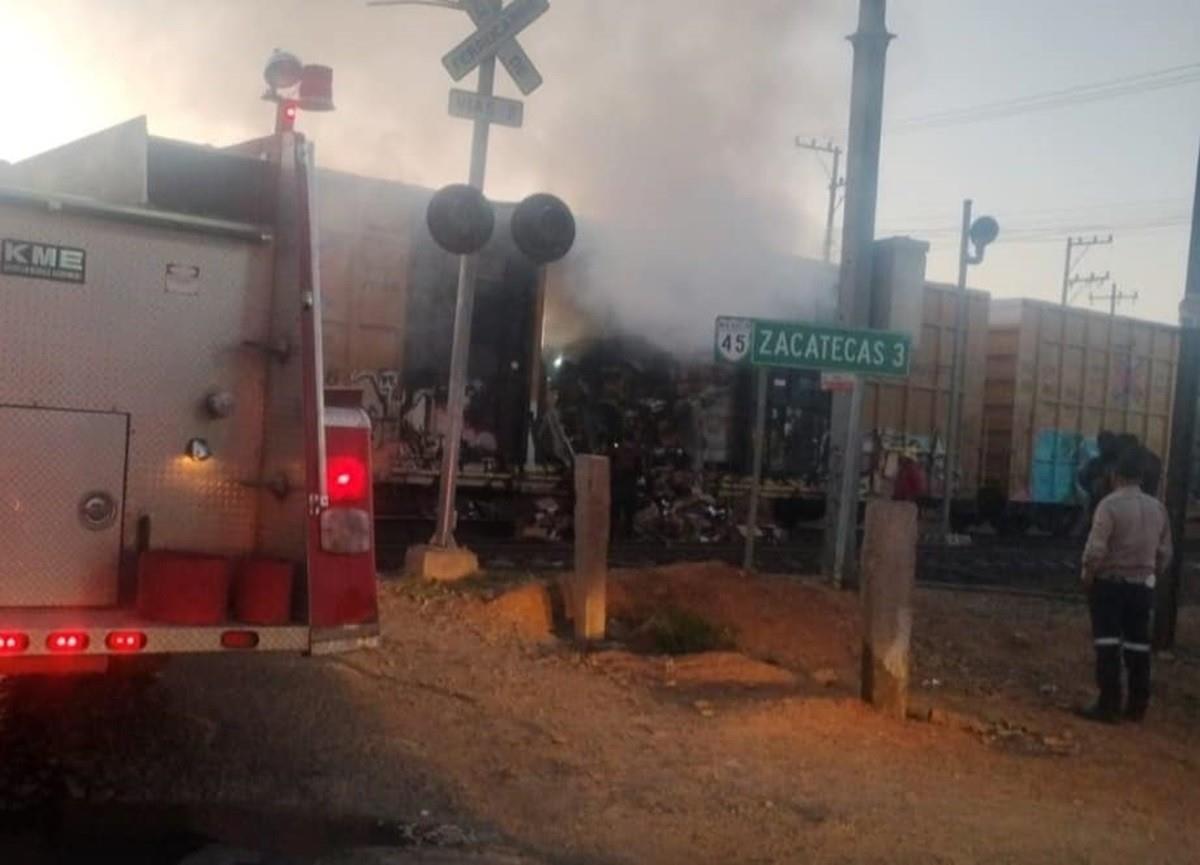 Se incendia vagón de tren con cajas de cerveza en Zacatecas