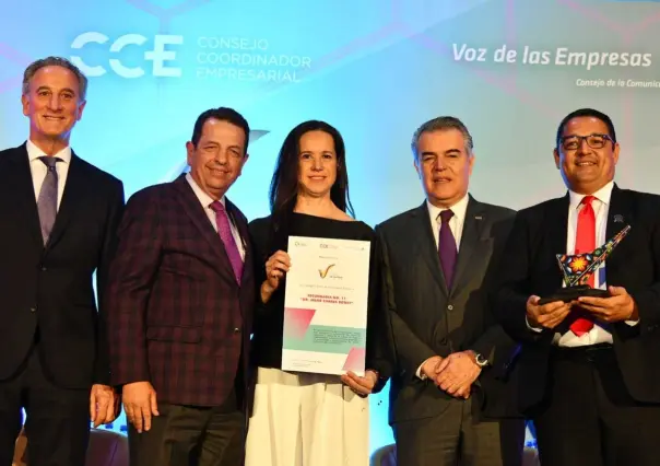 Dan premio nacional de calidad a la Secundaria Jaime Torres Bodet