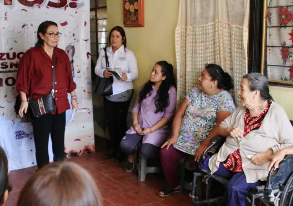 Azucena Cisneros inicia gira de agradecimiento en Ecatepec