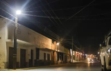 Ponen nuevas luminarias en Parras para brindar mayor seguridad