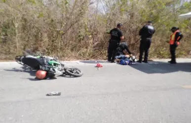 Motociclista ebrio derrapa y sufre fracturas en la carretera Dzidzantún-Yobaín