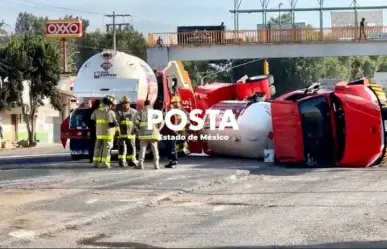 Volcadura de Pipa de Gas LP en la carretera libre México-Pachuca