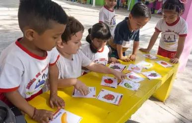 Feria Didáctica de Ambientes Bilingües llega a niños de municipios en Yucatán