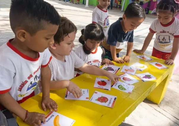 Feria Didáctica de Ambientes Bilingües llega a niños de municipios en Yucatán