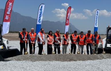 Colocan primera piedra de la planta coreana Doosan Bobcat en Salinas Victoria