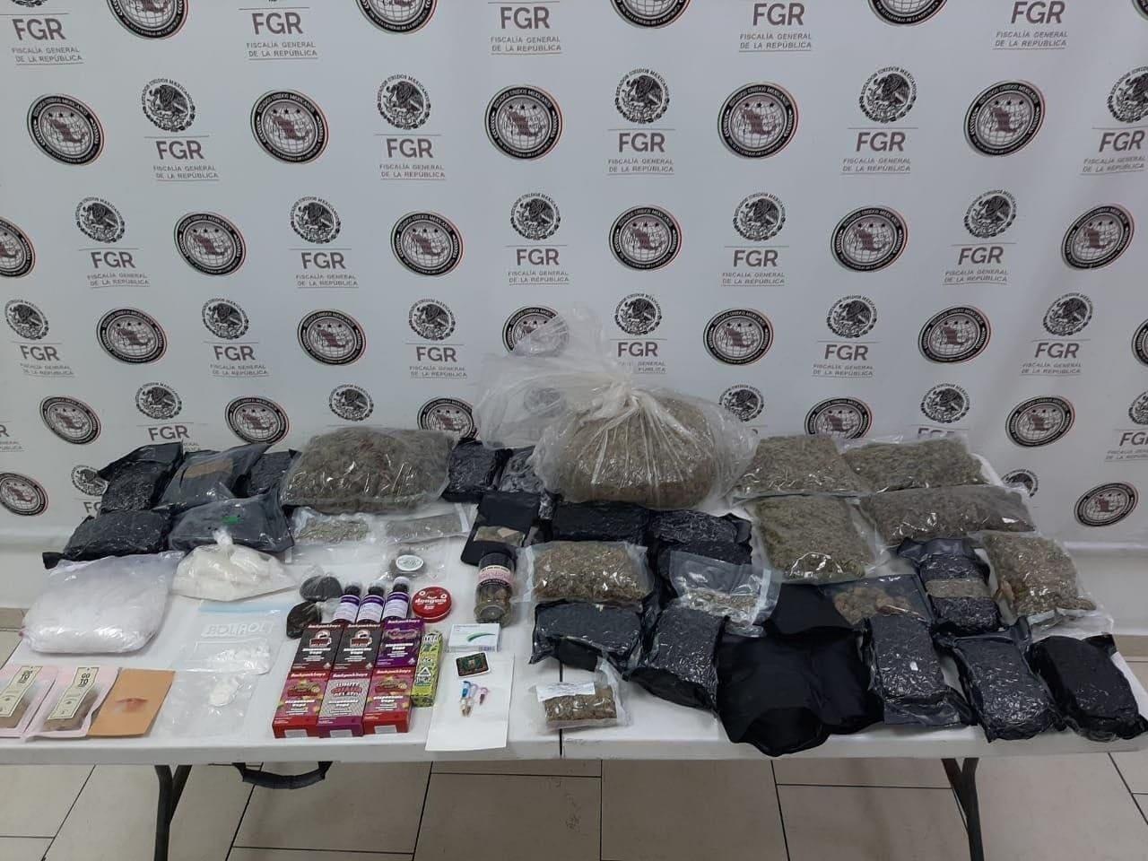 La droga incautada de la empresa de paquetería en Santa Catarina. Foto: Fiscalía General de la República.