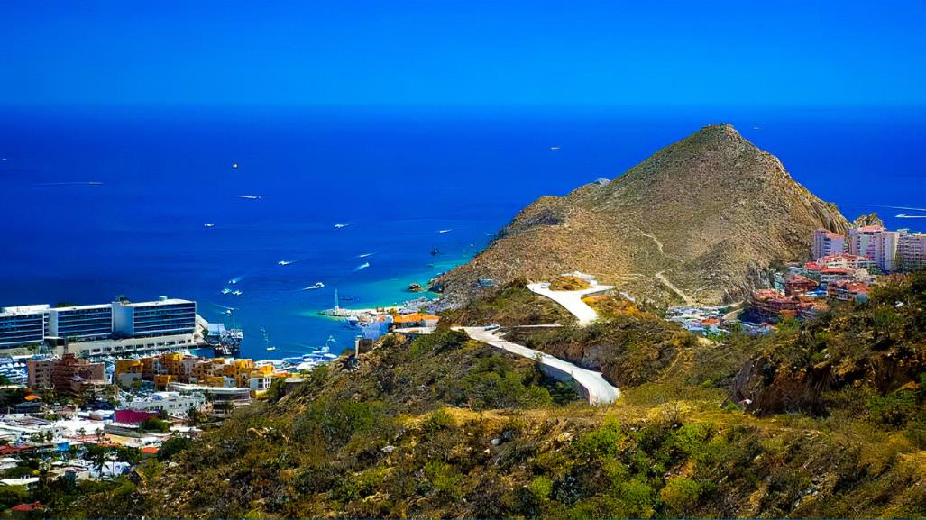 Sube el Cerro de la Z: vistas impresionantes de Cabo San Lucas