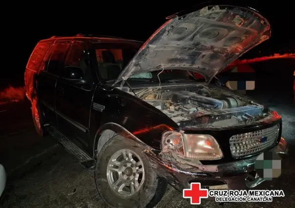 Choque múltiple deja 13 lesionados en la carretera Durango - Parral