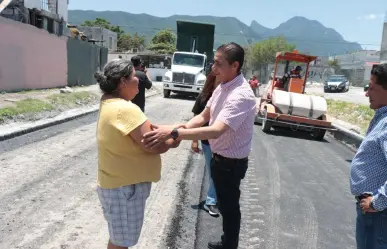 Supervisa Francisco Treviño pavimentación en la colonia Lomas de los Naranjos