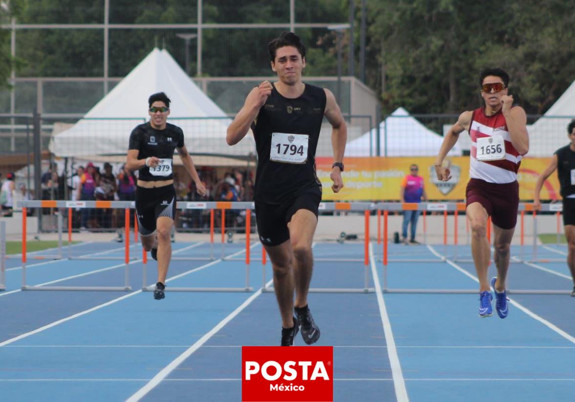 El xalapeño José Manuel Higuera Valenzuela se alzó con la medalla de oro en los 400 metros con vallas, representando a Veracruz en los Juegos Nacionales de Atletismo CONADE 2024. Foto: Cortesía