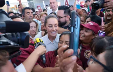Sheinbaum desborda apoyo en AICM y aeropuerto de Monterrey rumbo a gira con AMLO