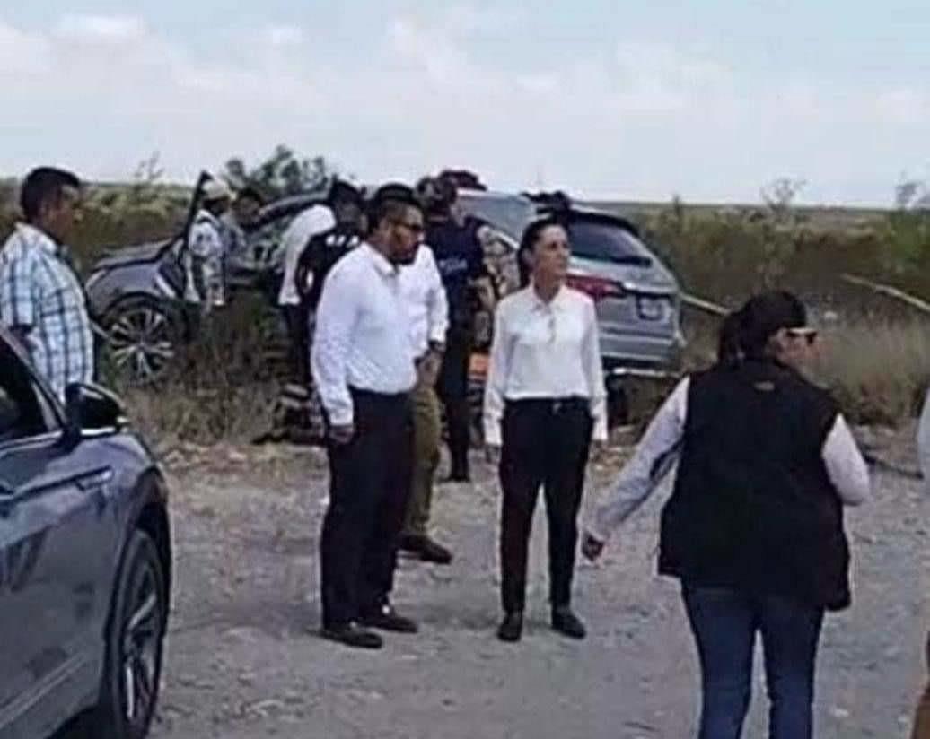Sufre accidente carretero equipo de Claudia Sheinbaum en Coahuila