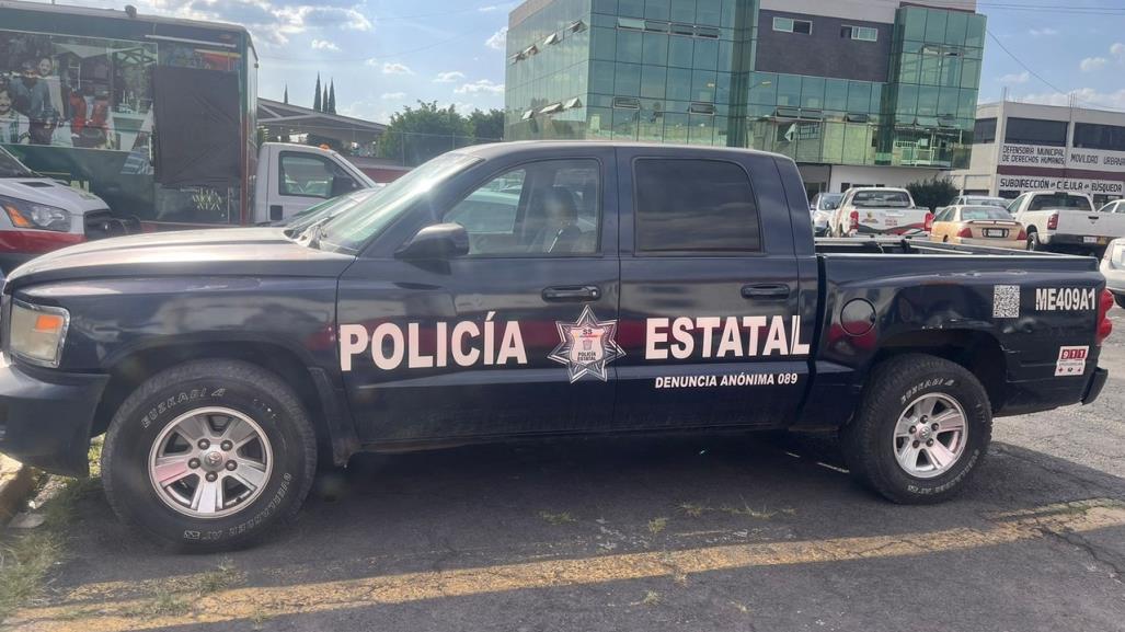 Sorprenden a policías sustrayendo mercancía china en Nezahualcóyotl