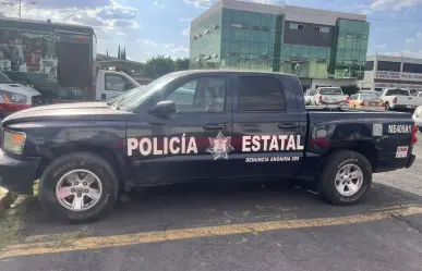 Sorprenden a policías sustrayendo mercancía china en Nezahualcóyotl