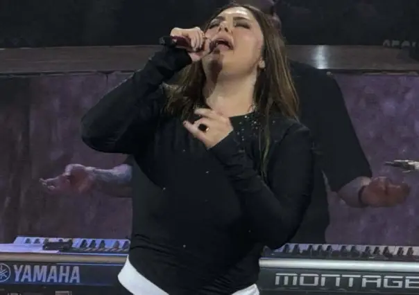 Yuridia cautiva con su voz en Monterrey