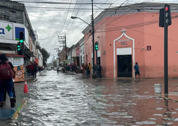 ¡No guardes el paraguas! Seguirán las lluvias torrenciales durante este domingo