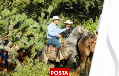 Gobernador Diego Sinhue se fractura dos costillas al caer de su caballo en León