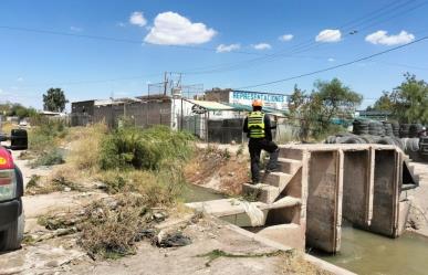 Advierte Protección Civil en Torreón de riesgos de nadar en canales de riego