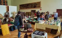 Rompe tu alcancía y ve a la Feria de Antigüedades de la Lagunilla en Los Pinos