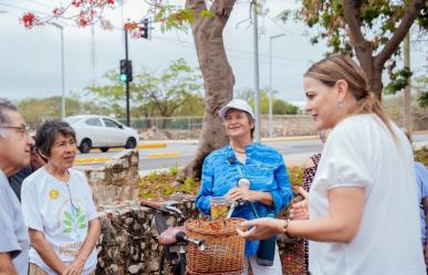 Cecilia Patrón y vecinos de La Huerta inician Cruzada Forestal 2024 en Mérida.