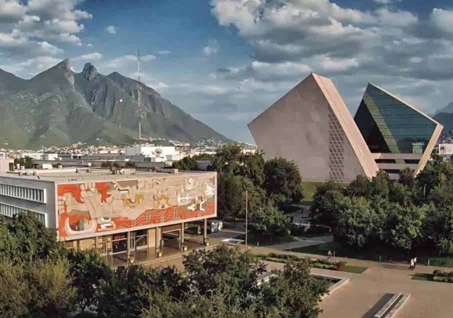 Tec de Monterrey tendrá clases en línea el jueves y viernes por lluvias