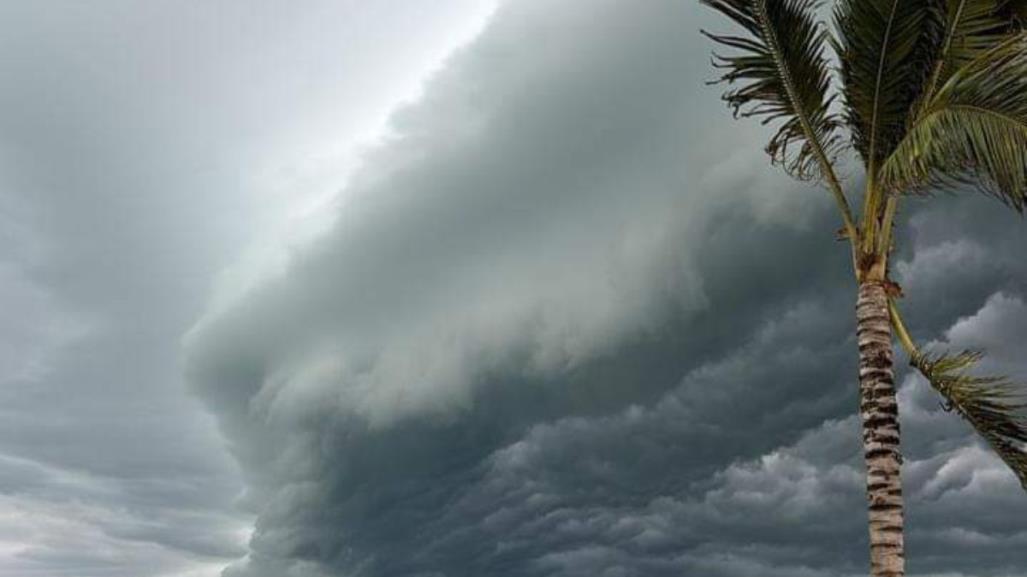 Ciclón Tropical Uno ya arrasa Quintana Roo; así se ve el cielo tras su llegada