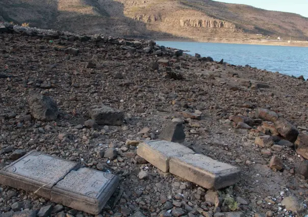 Descubren restos de cementerio por nivel bajo de presa Guadalupe Victoria