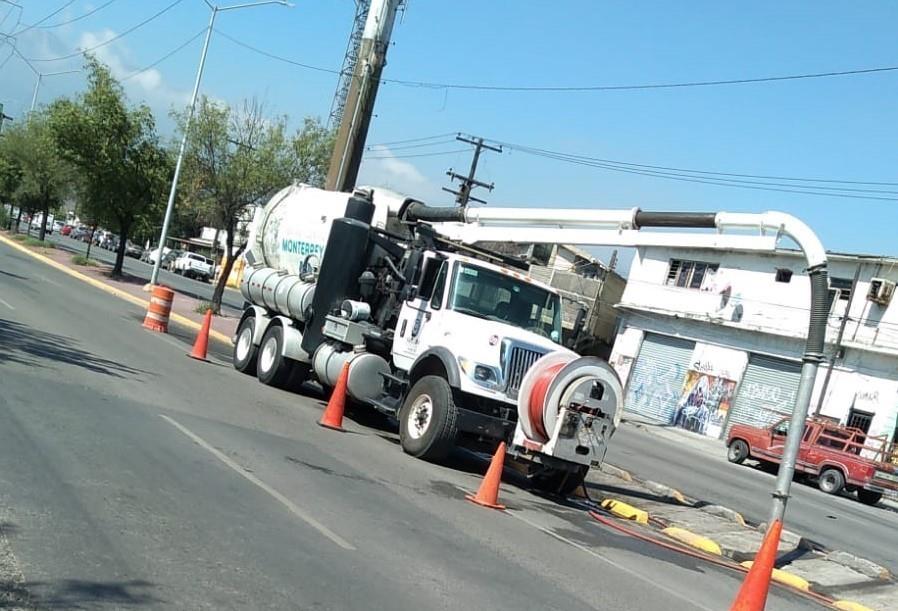 Monterrey se previene y recolecta 12.8 toneladas de basura en rejillas pluviales