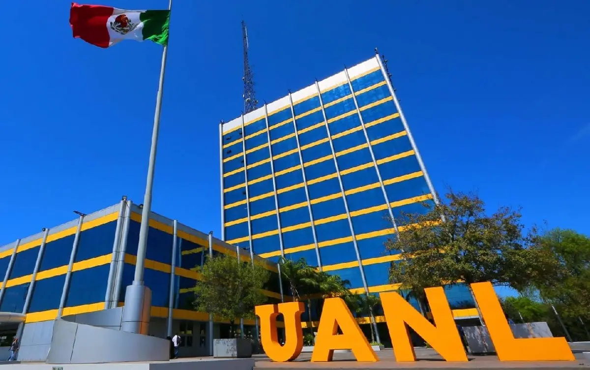 La UANL anuncia que se realizarán clases en línea los días miércoles 19 a partir del turno vespertino, jueves 20 y viernes 21 de junio, ante el pronóstico de fuertes  lluvias en la entidad. Foto: UANL