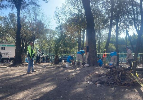 Fuga de agua potable inunda bajo puente vehicular en Miguel Hidalgo