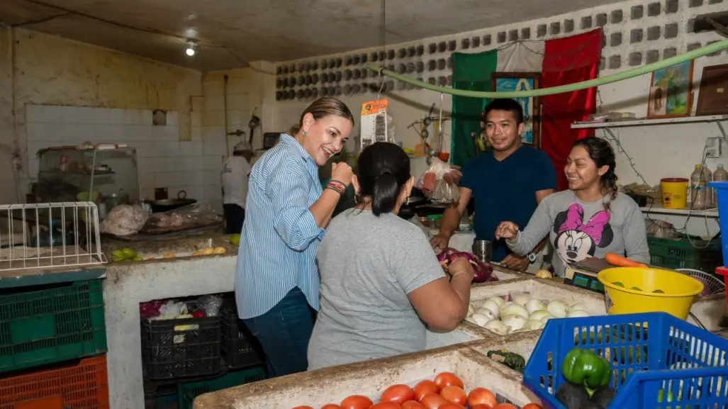 Alcaldesa Cecilia Patrón: Trabajaremos juntos para mejorar nuestros mercados