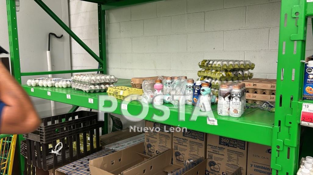 Realizan regios compras de pánico previo a lluvias en Nuevo León