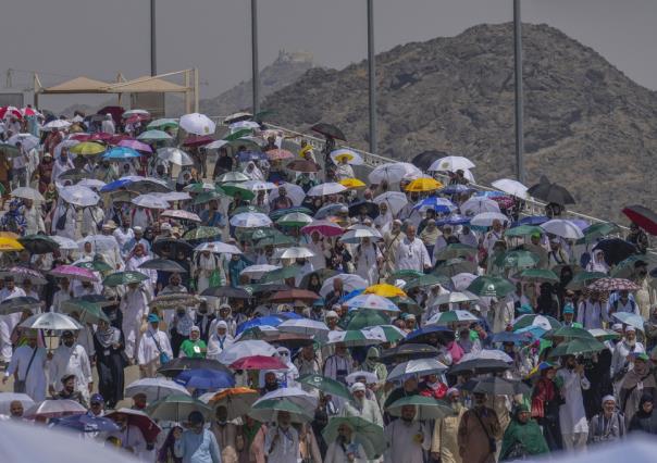 Mueren cientos de peregrinos en camino a la Gran Mezquita de La Meca