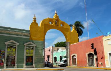 Arcos de San Juan, del Puente y de Dragones: Historia y patrimonio de Mérida