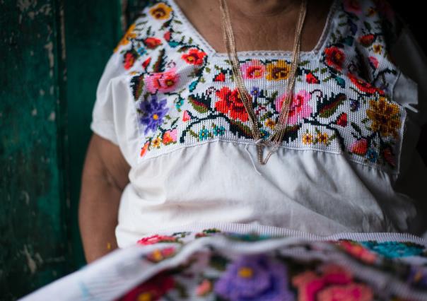 Xmanikté, así es una de las técnicas de bordado más antiguas de Yucatán