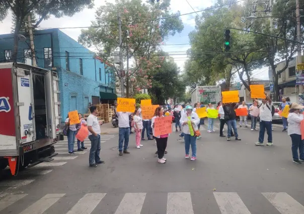 Personal médico de Hospital General de Tacuba exigen destitución de la directora