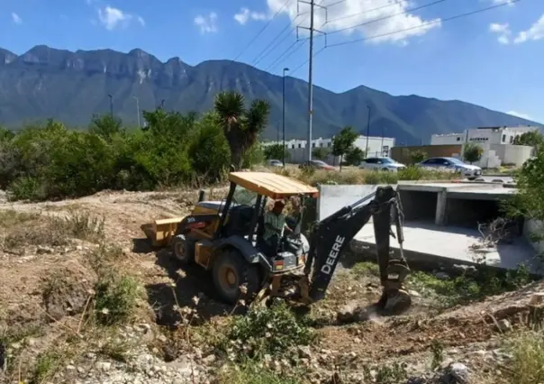 Empresas de García se unen para apoyar en labores de limpieza ante lluvias