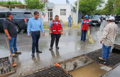 Alcalde de Juárez supervisa limpieza en arroyos y drenaje por tormenta Alberto