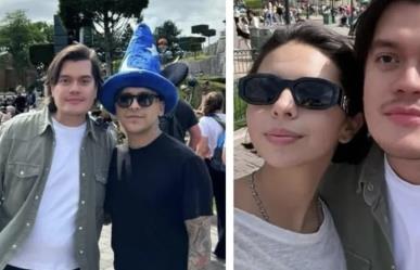 Christian Nodal y Ángela Aguilar de paseo en París