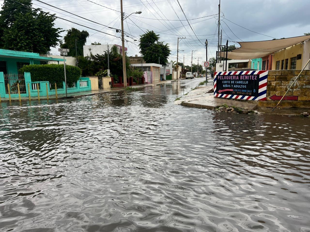 Seguirá la alta probabilidad de lluvias intensas durante la jornada del miércoles generando inundaciones en ciertas zonas de Mérida y el resto del estado.- Foto de Irving Gil