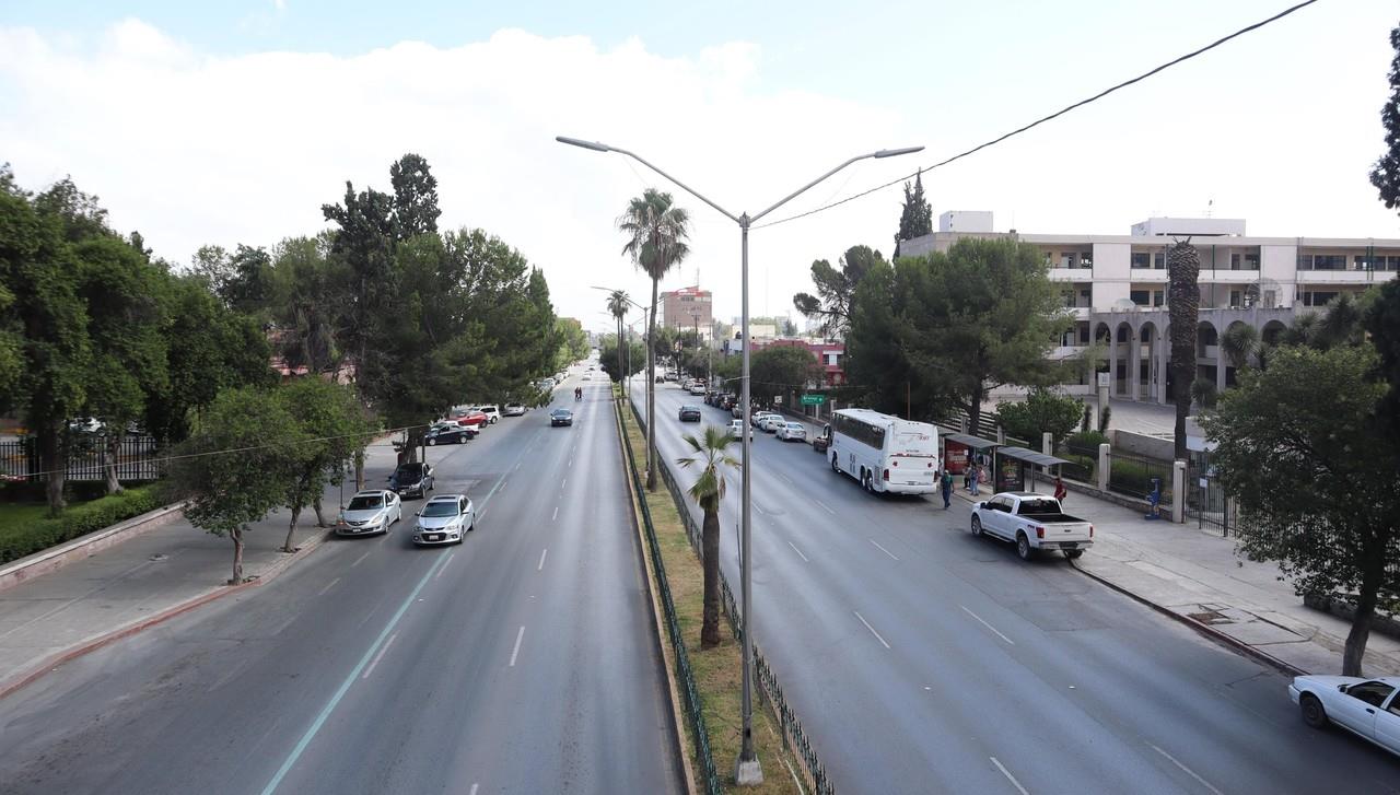 La rehabilitación del bulevar Venustiano Carranza se lleva a cabo como parte del Tercer Maratón de Obras de Saltillo. (Fotografía: Édgar Romero)