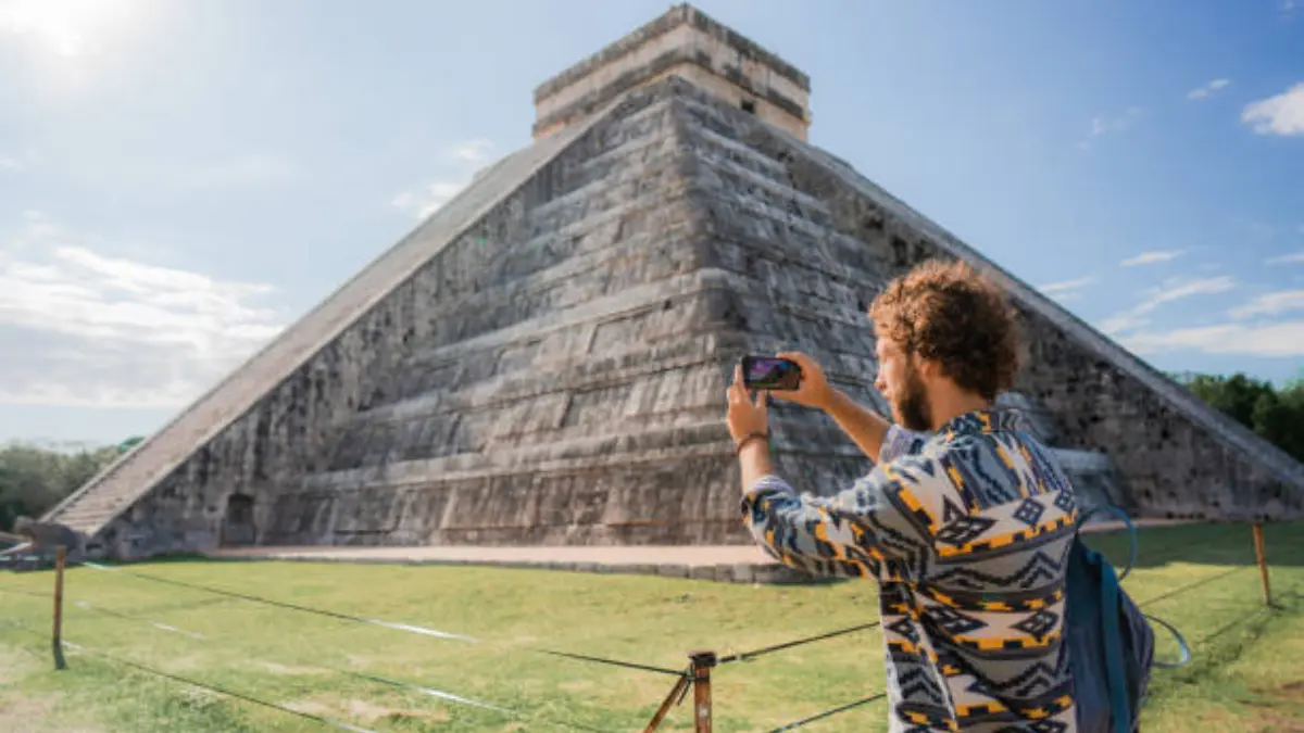 INAH descartó que el cobro de esta cuota sea para todos los asistentes con dispositos móviles Foto: Especial