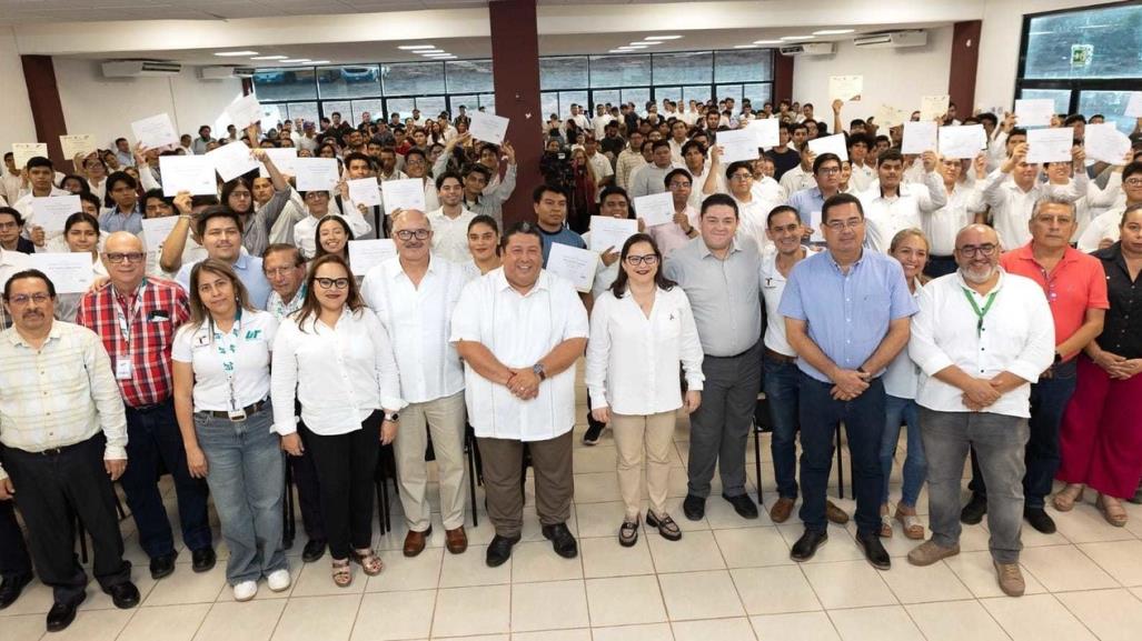 Certifican a estudiantes de la Universidad Tecnológica de Altamira en Inglés