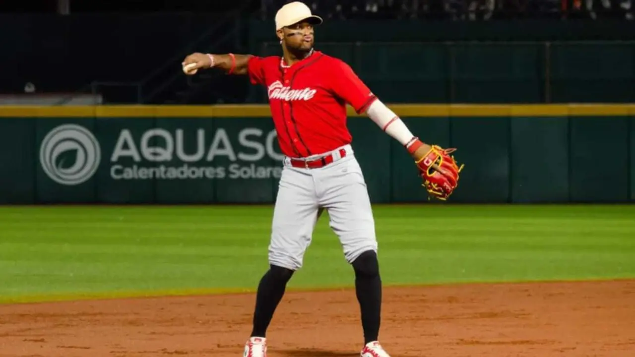 Caliente de Durango cayó en el segundo juego de la serie ante Rieleros de Aguascalientes, definirán todo en el último juego de la serie. Foto: Facebook/ Caliente de Durango.