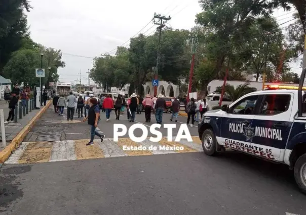 Caos vial en Ecatepec por protesta por agua potable