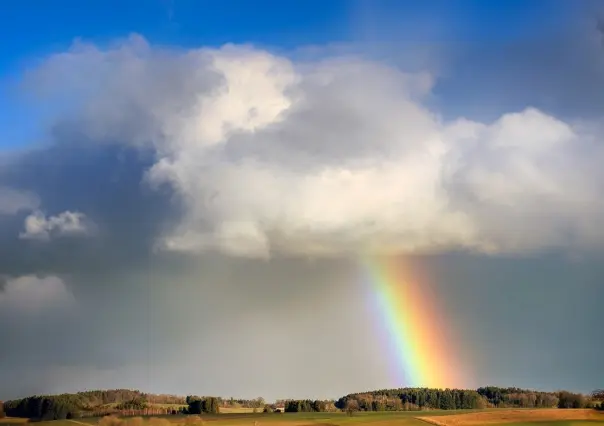 Entra solsticio de verano con lluvias