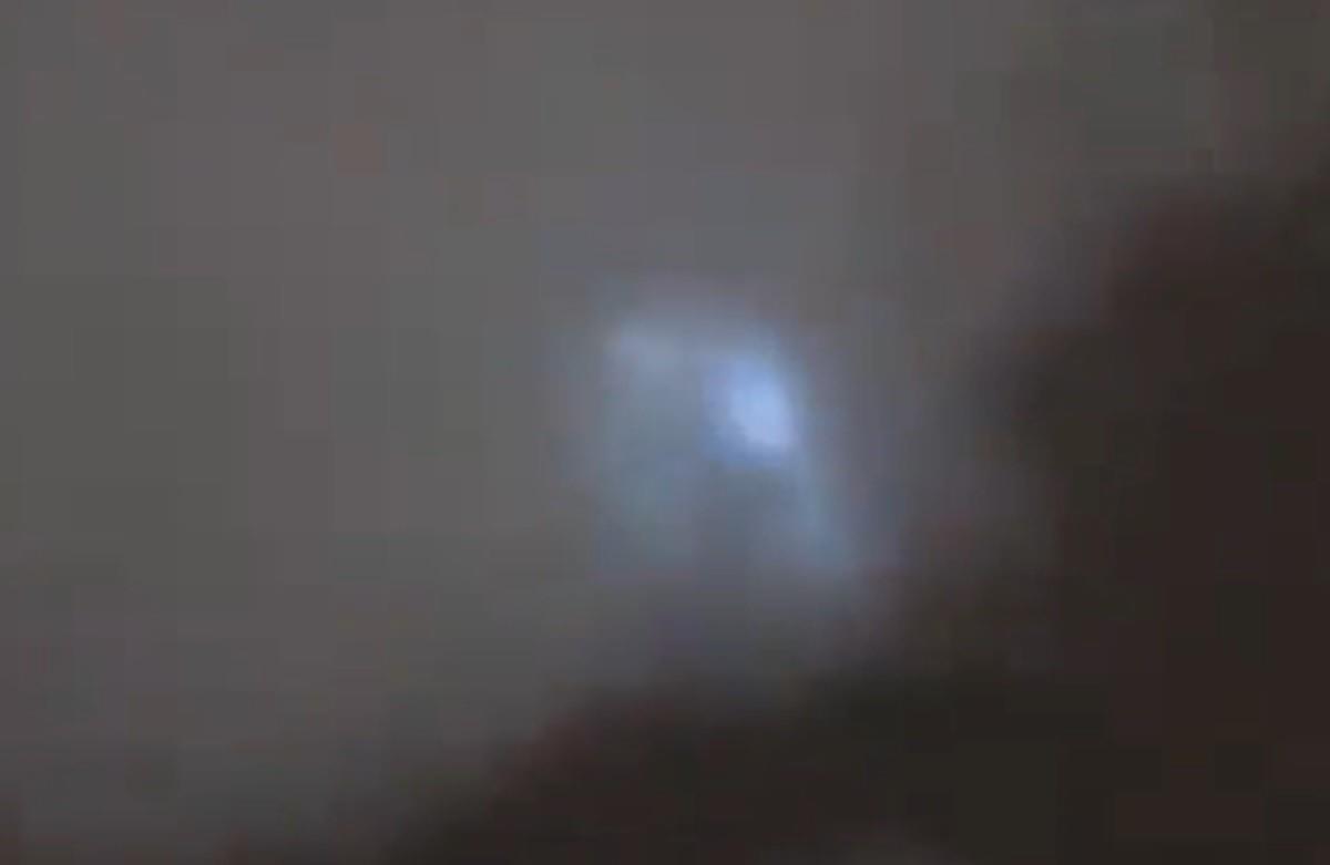 Supuesto Ovni Es Grabado En Tampico Previo A La Tormenta Alberto Video Supuesto Ovni Es Grabado En Tampico Previo A La Tormenta Alberto Video