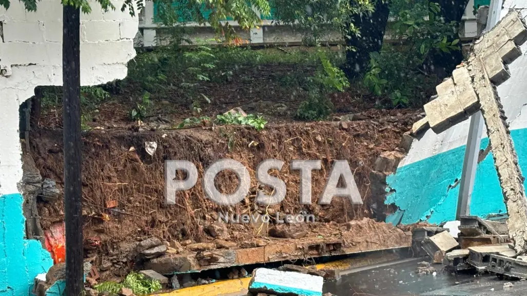 Lluvias derriban barda de primaria al sur de Monterrey